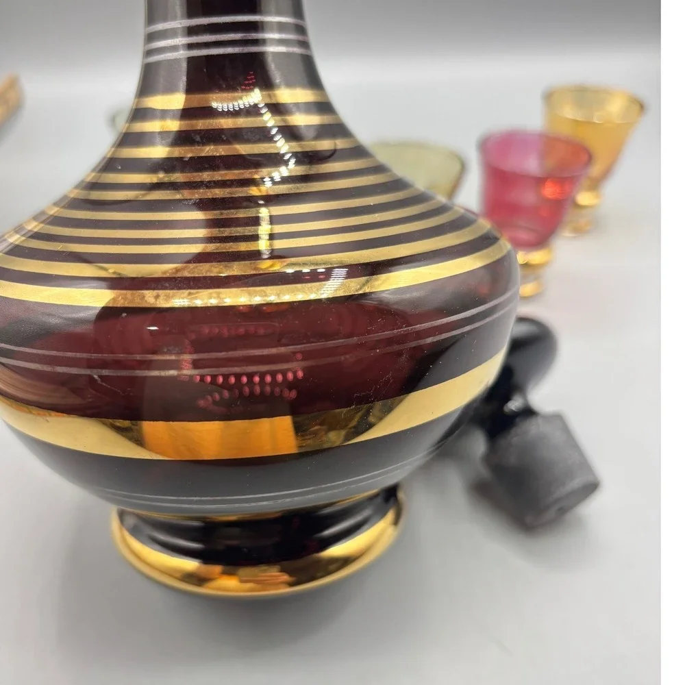 Vtg Bohemian Amethyst Glass Decanter Set Gold 5‎ Cordial Glasses Barware Boho